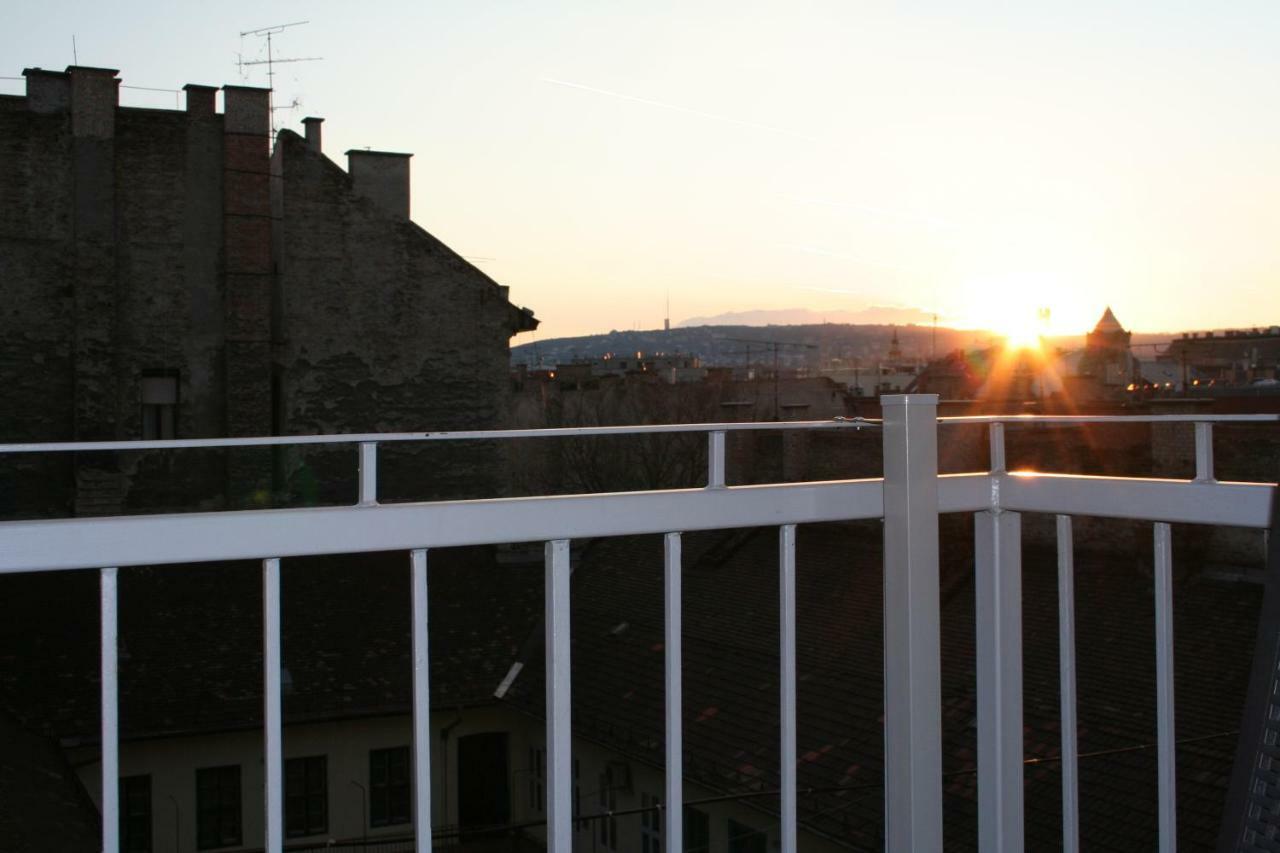 Broadway Center Rooftop View Apartment Budapest Exterior photo